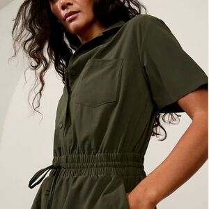 Athleta Avenue Combustion Short Romper Olive Dark Green Short Sleeve Jumpsuit